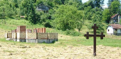 Srpski Krstovi po Srebrenici