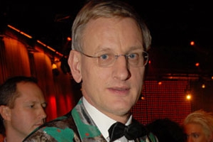 Swedish foreign minister Carl Bildt denies over half the Srebrenica massacre