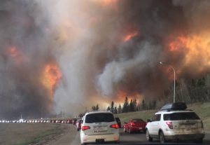 Landscape_view_of_wildfire_near_Highway_63_in_south_Fort_McMurray